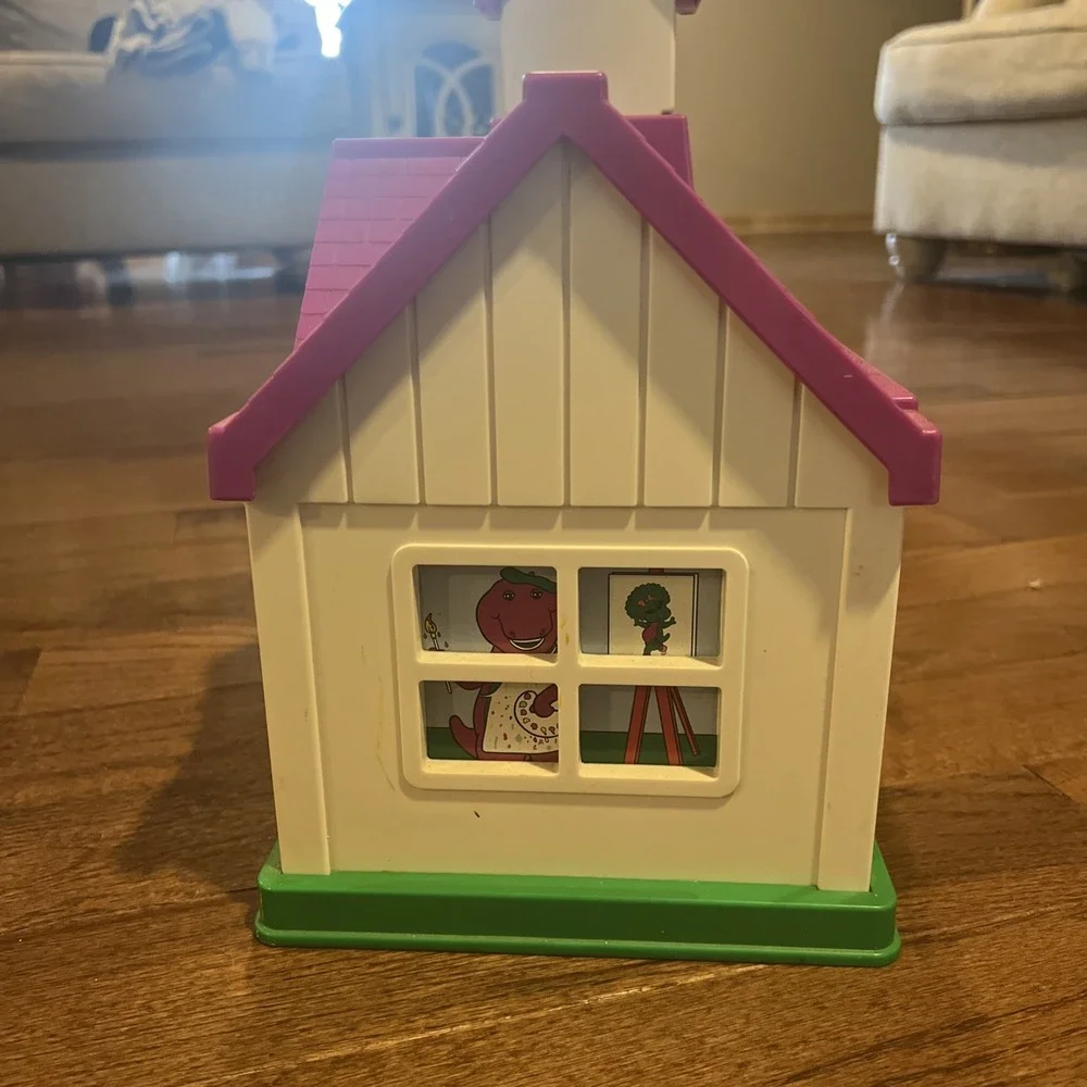 Vintage Barney The Dinosaur School Play House with 4 Accessories